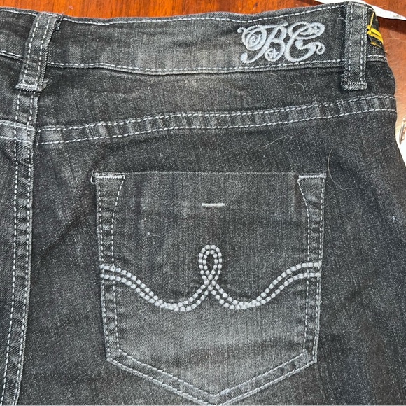 Black Denim Shorts Size 11/12 Ruched Front Embroidered Trim - Picture 5 of 8